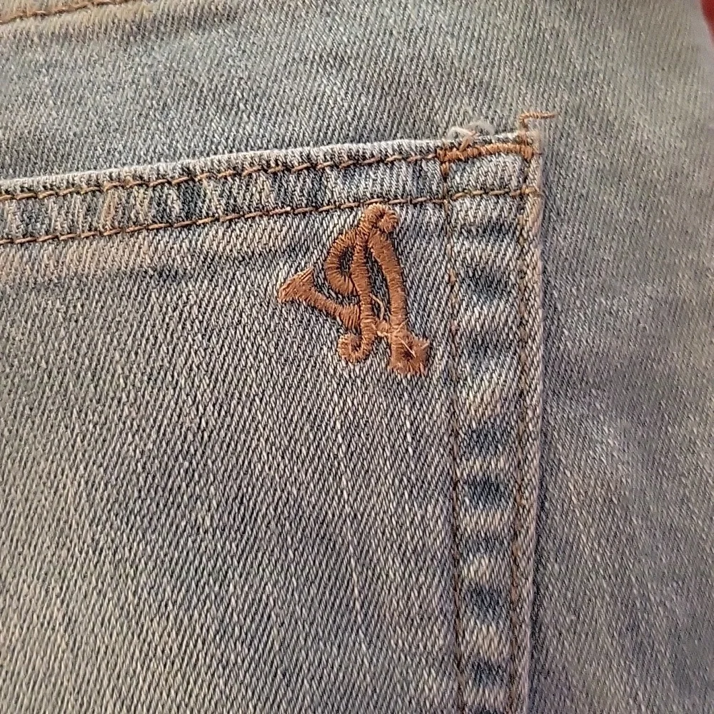 VIP Jeans - Picture 5 of 6